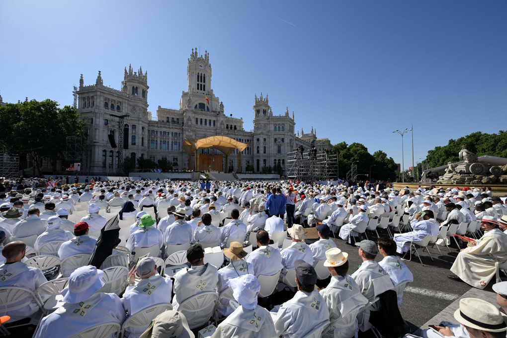 20260607T0905-POPE-SPAIN-MASS-PLAZA-CIBELES-1821067 (Copy)