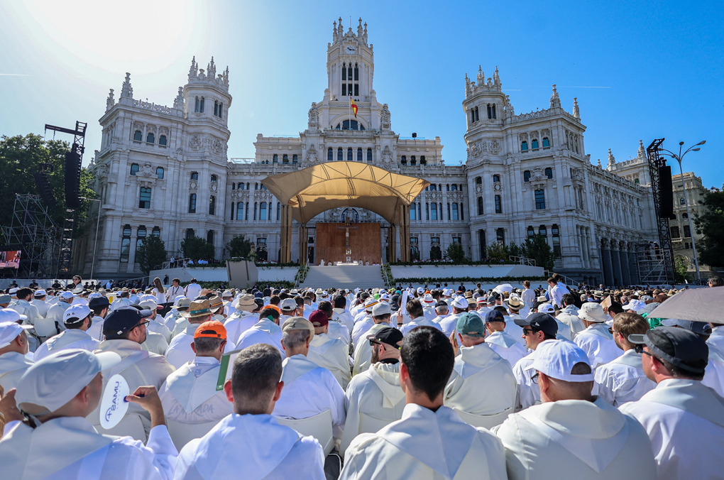 20260607T2300-POPE-SPAIN-MASS-PLAZA-CIBELES-1821058 (Copy)