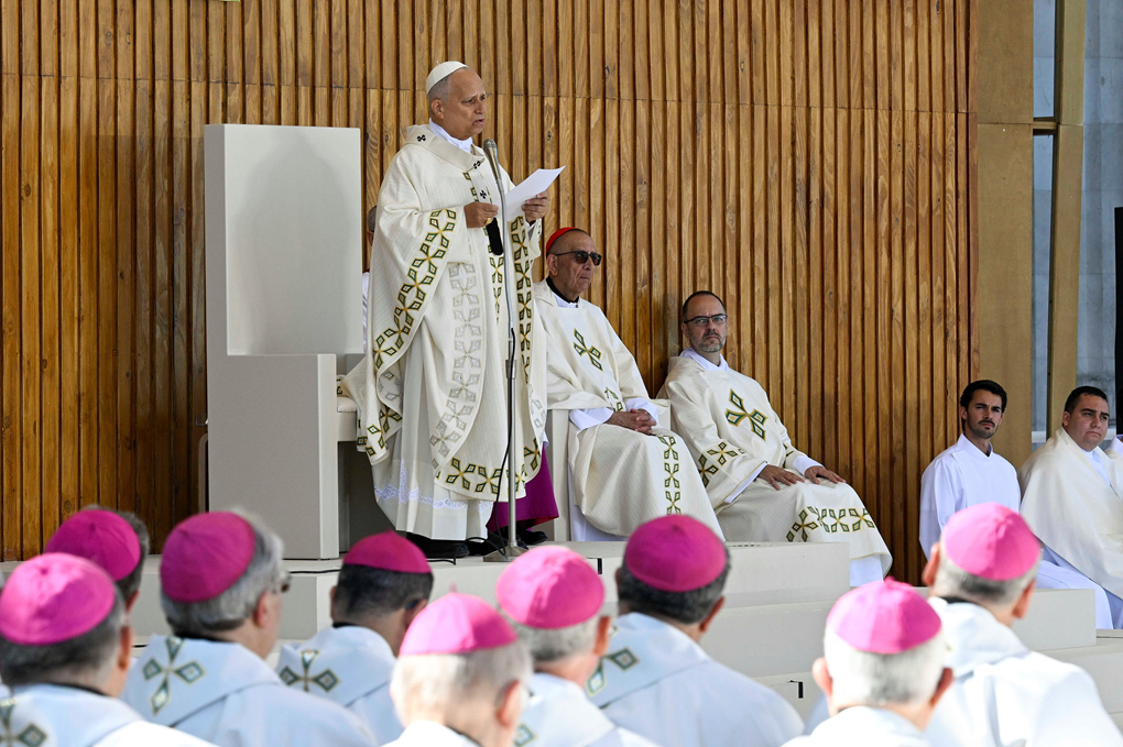 20260607T2300-POPE-SPAIN-MASS-PLAZA-CIBELES-1821065 (Copy)