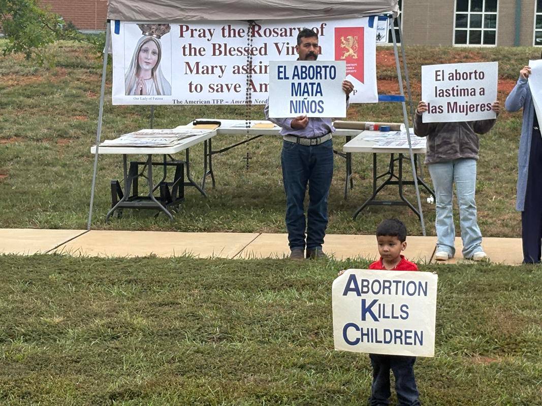 Life chain held at St. Luke in Mint Hill.