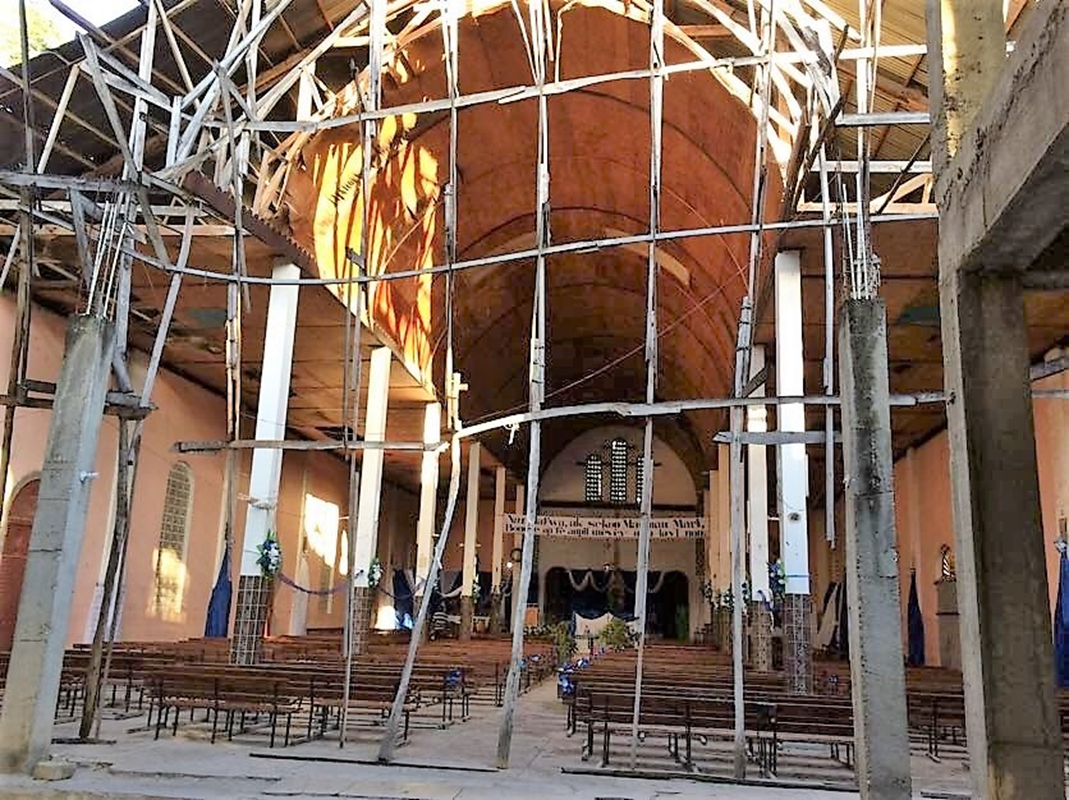 Haiti - church (Copy)