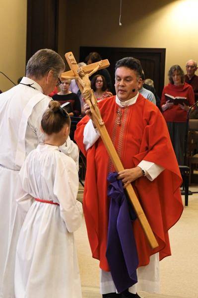 ihm (HAYESVILLE —Good Friday at Immaculate Heart of Mary. (Photo by Phil Roche) )