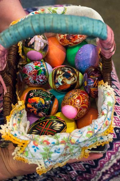 An Easter basket at St. Thomas Aquinas Church's Polish Easter basket blessing. (Photo by Doreen Sugierski)