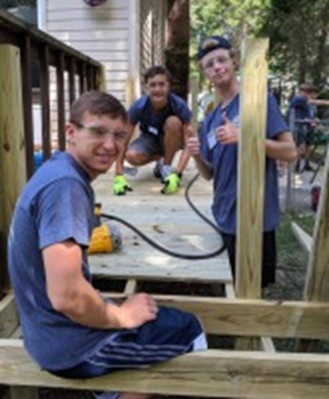 —	Young people from St. Peter Church’s faith formation program recently took part in the parish’s annual summer service effort, “Teen Serve Week.” (Photos provided by Joan Guthrie and Cathy Chiappetta)