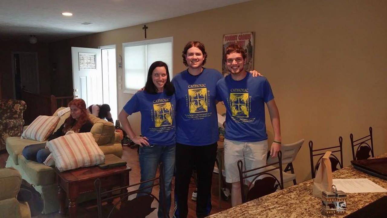 1964940_10203337861911112_278292690_n (Copy)