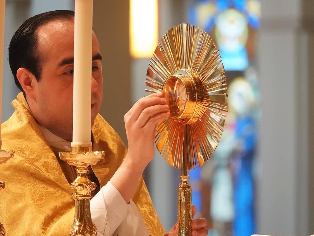 St. Mark in Huntersville held a procession at the end of the 1 p.m. Spanish Mass.