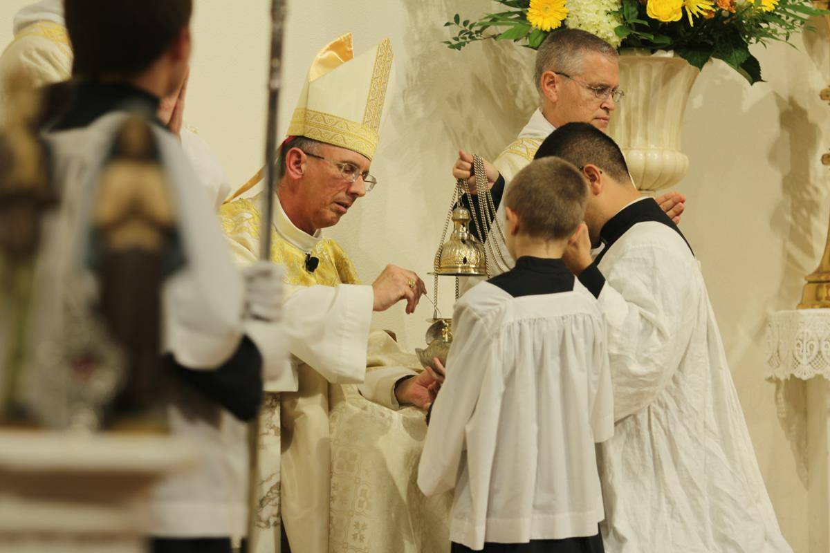 Bishop Peter J. Jugis celebrates Mass for the Eucharistic Congress at St. Patrick Cathedral. (Photos by SueAnn Howell, Catholic News Herald)