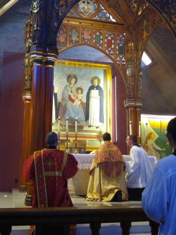 St. Thomas Aquinas Church in Charlotte celebrated the Eucharistic Congress with a Eucharistic Procession. (Photos via Facebook).