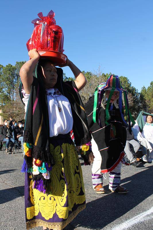 The celebration also featured traditional music, dancing and costumes. (Photo by César Hurtado)