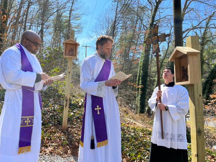  Western Carolina University students looking to pray outdoors now have an updated “prayer trail” to hike behind the Campus Ministry center.(Photos provided by Deacon Matthew Newsome)