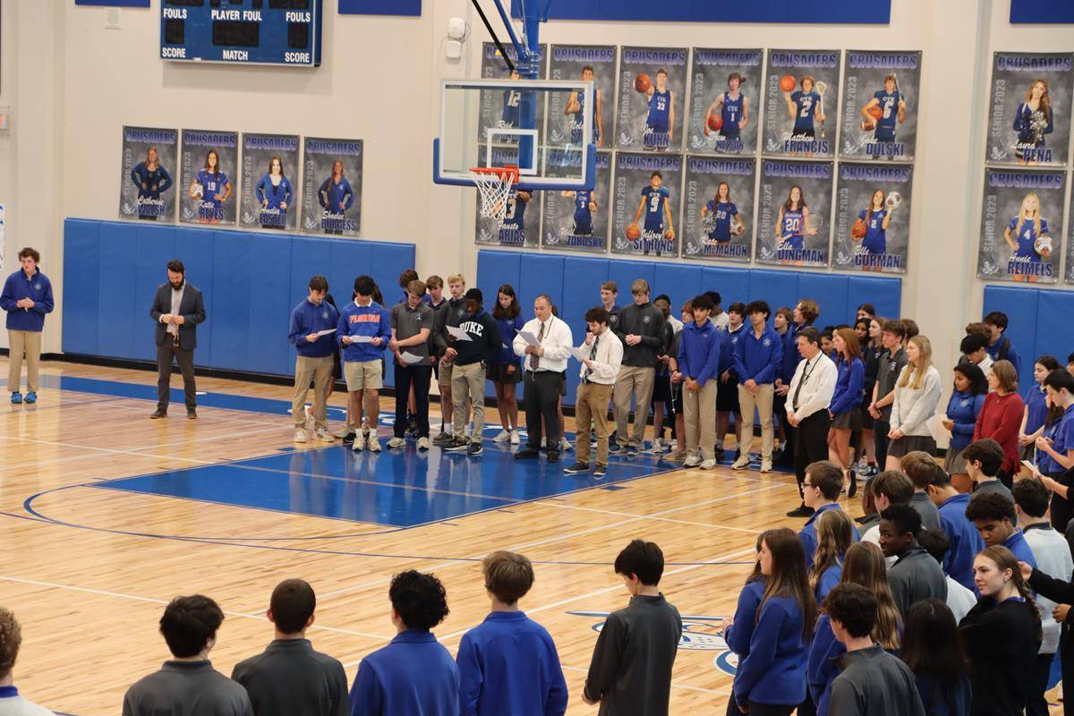 Christ the King students pray the rosary.