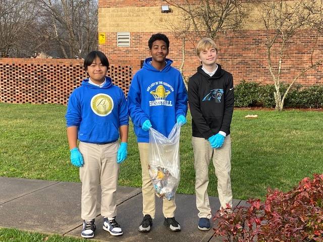 Our Lady of the Assumption School 8th grade students joined with Principal Kulp and Mrs. O’Halloran (Middle School Science teacher) to help clean up our community.