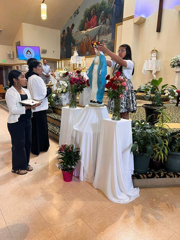 May Crowning at Divine Redeemer Church. (Provided photo)
