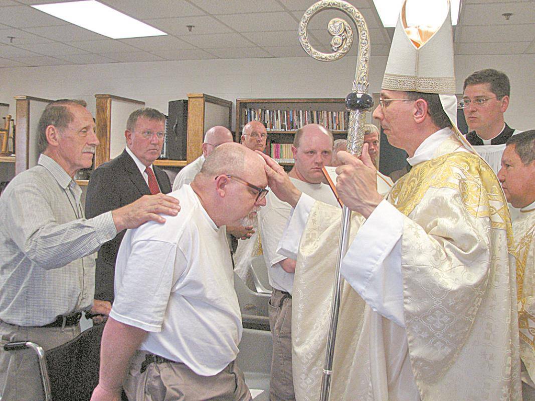 COVER PHOTO- Bishop celebrates Mass in prison (Copy)