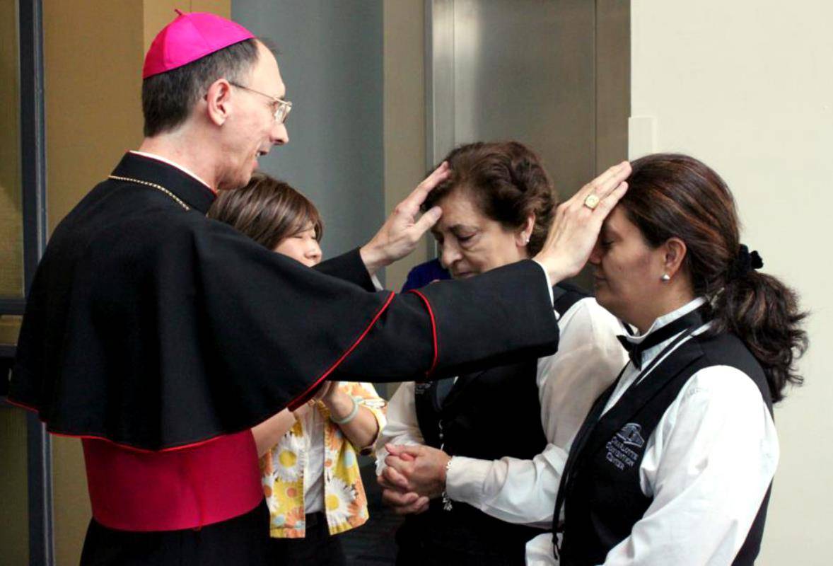 Bishop Jugis brings celebration of the Eucharist to diocese