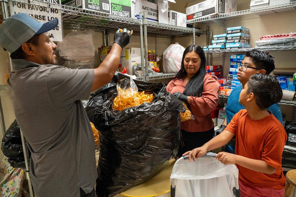 PHOTO- Vincentian kitchen-5 (Copy)