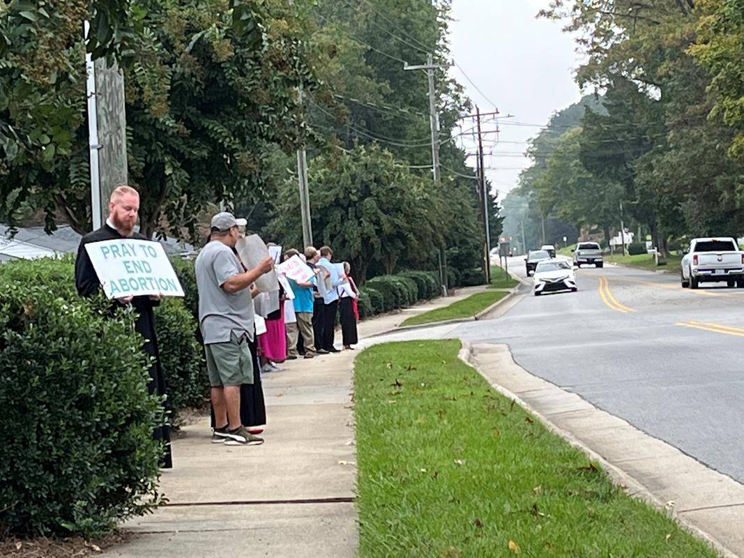 Holy Cross Life Chain in Kernersville.
