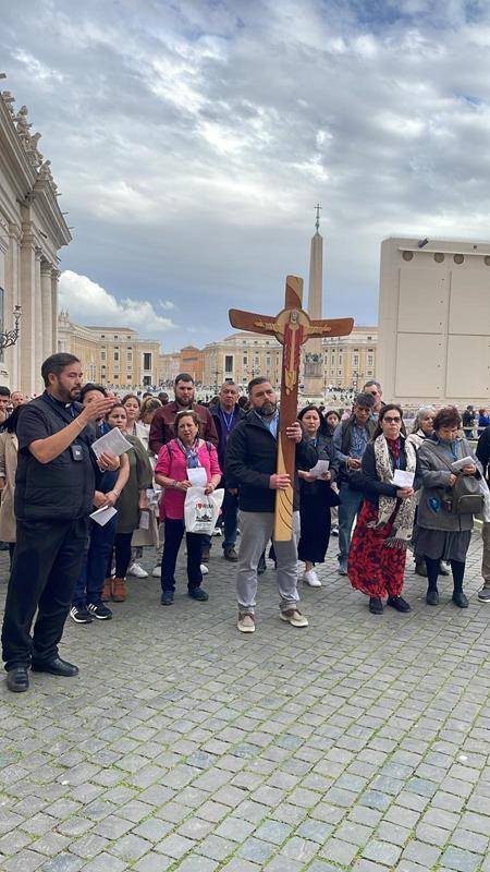 Father Julio Domínguez, the diocese’s Vicar of Hispanic Ministry, led parishioners to iconic sites in Rome.