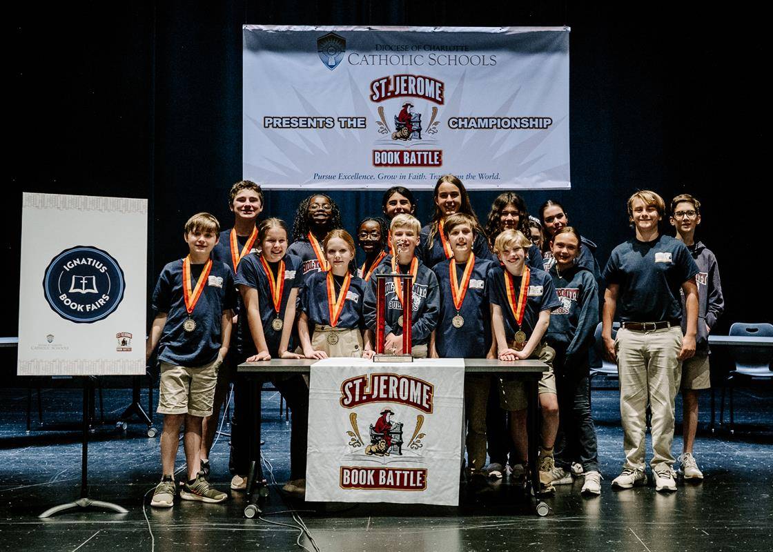 NC Catholic Schools_St. Jermone Book Battle_Middle School-14 (Copy)