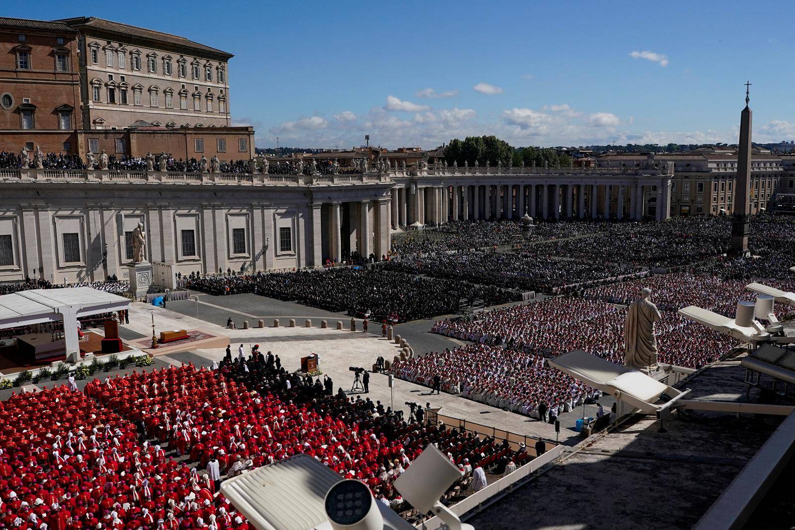 20250426T0500-OBIT-FRANCIS-FUNERAL-REAX-1794855 (Copy)