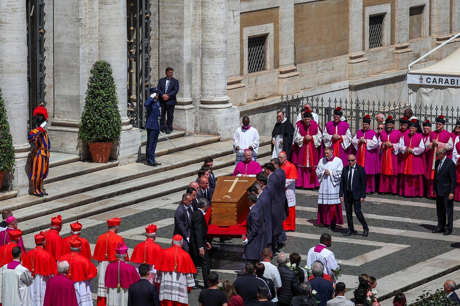 20250426T0800-OBIT-FRANCIS-FUNERAL-REAX-1795001 (Copy)