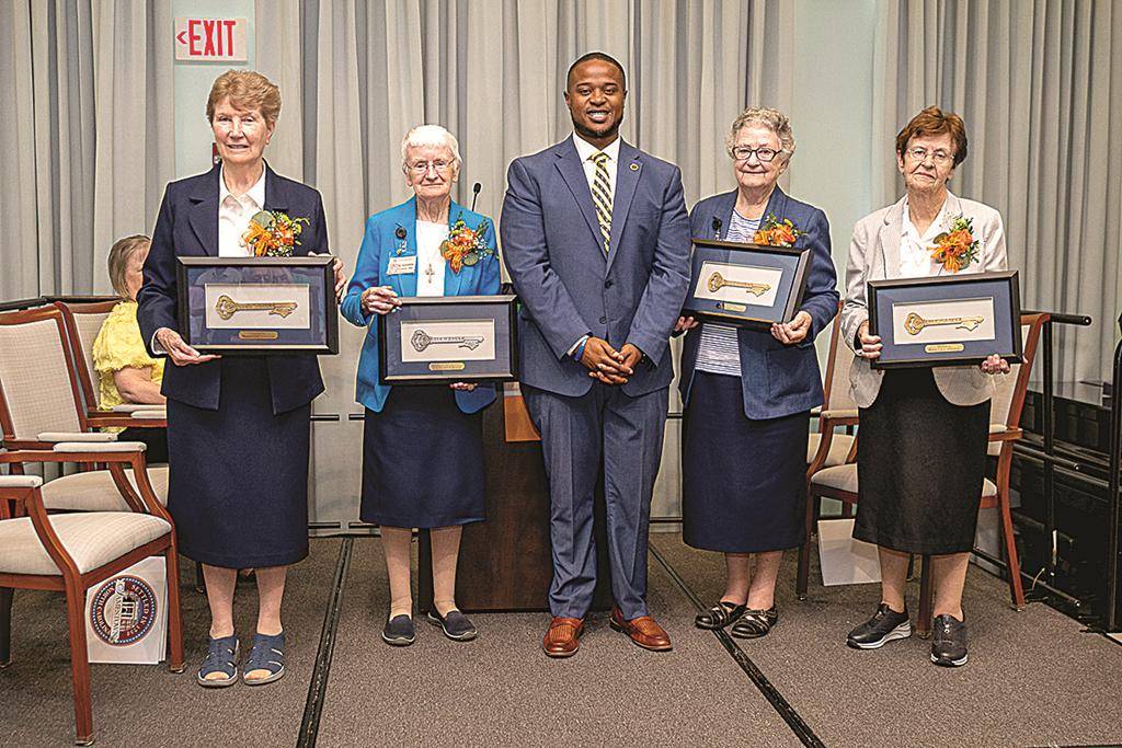 PHOTO - Sisters4 (Copy)