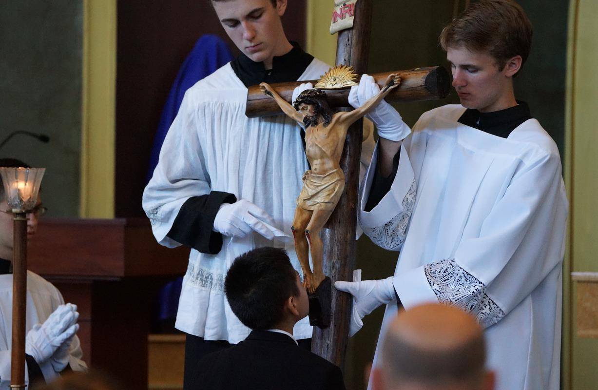 CHARLOTTE — For a second consecutive day, approximately 200 faithful attended the diocese’s first Traditional Latin Easter Triduum on Good Friday.  (By John Cosmas)