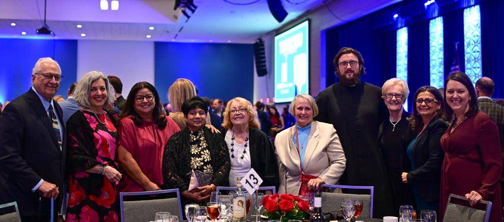 Father Nicholas Kramer w St Matthew parishioners (Copy)