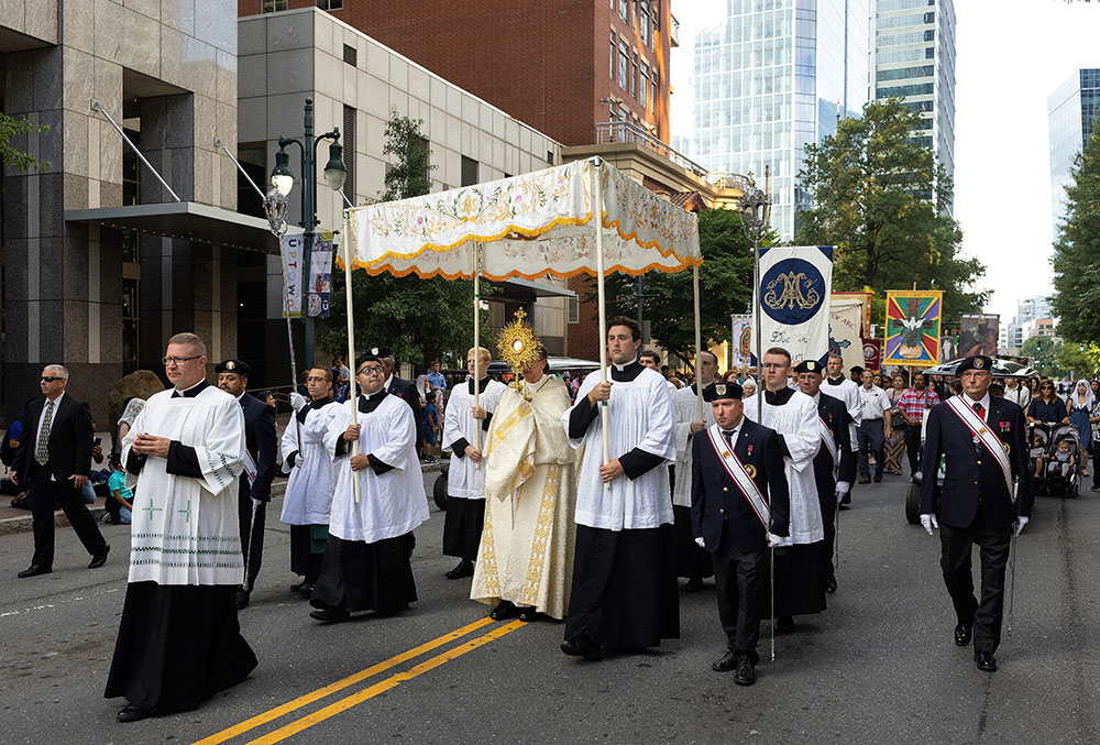 Sights of the Eucharistic Congress Eucharistic Procession