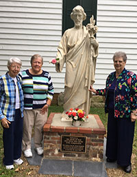 102618 Sisters statue