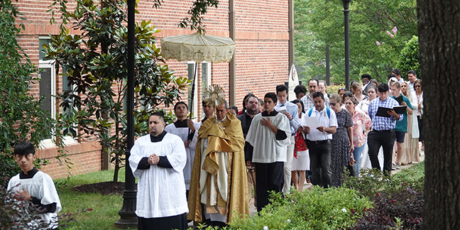 060424 stmark procession