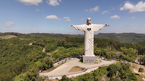 102126 Christ the protector