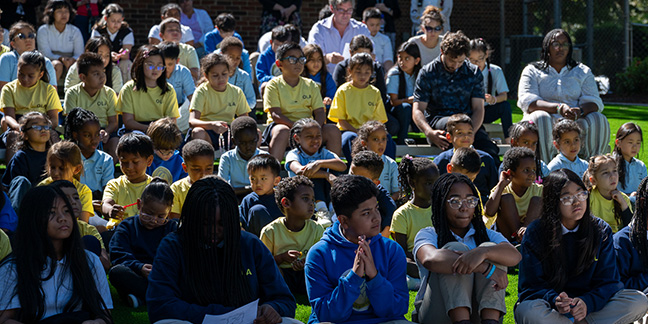 Students at OLA pray the rosary