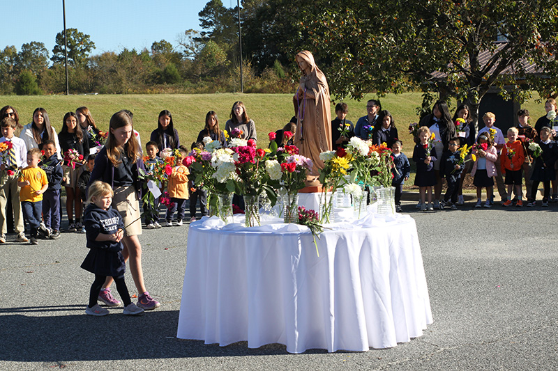 102425 salisbury inside