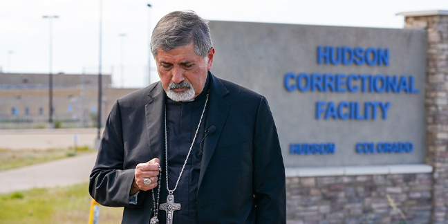 Catholics pray outside planned ICE facility