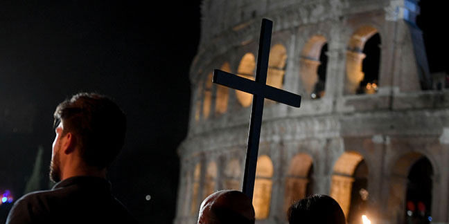Pope prays at home while thousands attend Way of the Cross