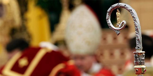 SSPX carries out unauthorized consecration of 4 bishops despite pope's warning against it